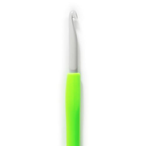 Clover Amour Crochet Hook 6.5mm (Size K) - Ergonomic Easy Grip Handle