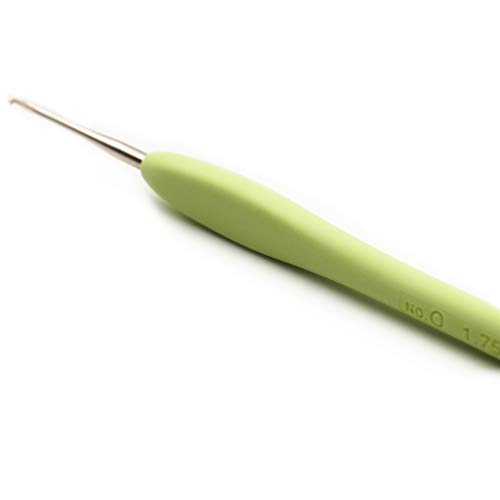 Clover Amour Steel Crochet Hook No. 0 / 1.75mm with Rubber Handle
