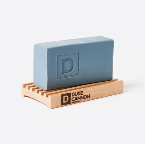 Duke Cannon Big Bar Soap Tray – Red Alder Wood Soap Holder for Big Bricks of Soap, Durable, Warp-Resistant, Ridged Design for Long-Lasting Use