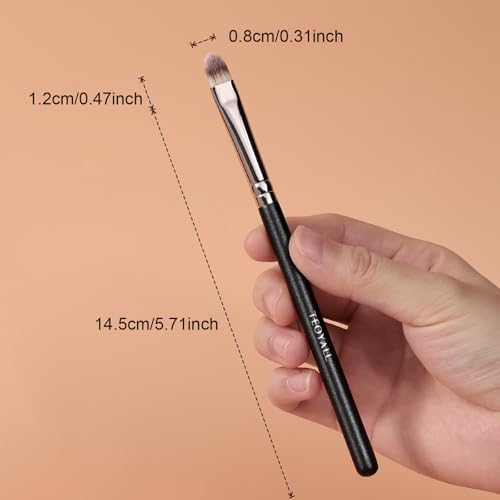 TEOYALL Flat Rounded Concealer Brush for Precise Spot and Blemish Coverage
