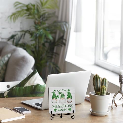 St. Patrick's Day Wooden Plaque with Stand - 5" Retro Decor