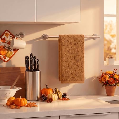 Artoid Mode 3D Heart Pumpkin Jacquard Hand Towel, 100% Cotton, Caramel, 13.7" x 29.5"
