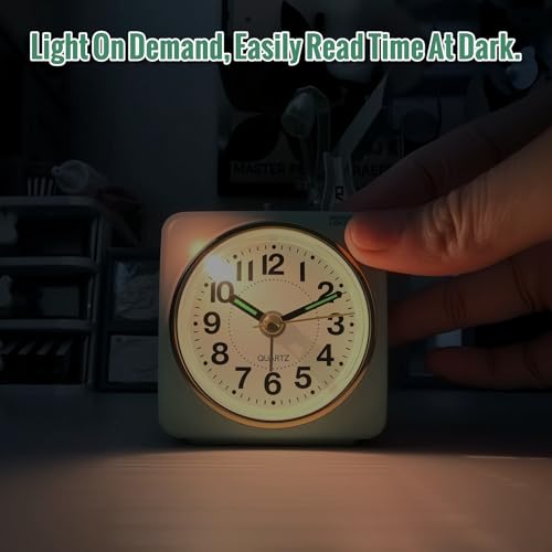 Lamisola Ultra Small Analog Travel Alarm Clock - Silent Retro Bedside Clock, Mint