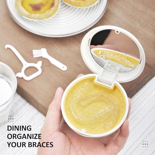 Gaboolo Orthodontic Retainer Case with Magnetic Closure and Vent Holes