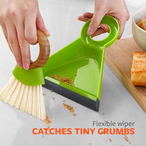 Full Circle Tiny Team Mini Brush & Dustpan Set - Green