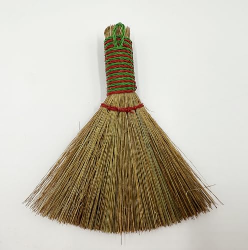 Mini Straw Broom for Precision Cleaning – Eco-Friendly & Gentle on Surfaces