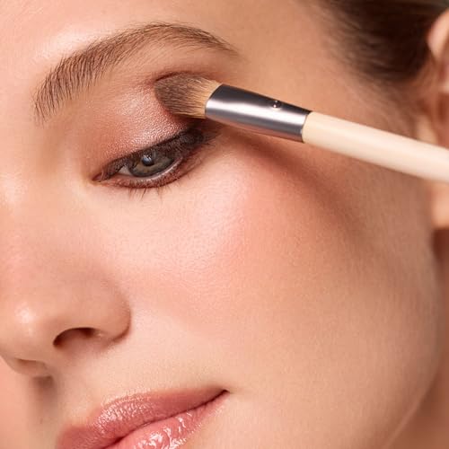 EcoTools All Over Eye Brush - Fluffy Vegan Eyeshadow Blending Brush