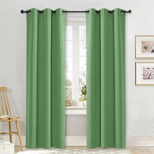 NICETOWN Blackout Curtain Panel, 42x84 Inch Thermal Insulated, Forest Green