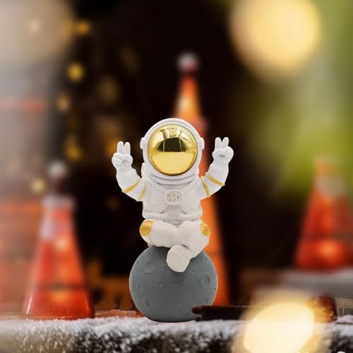 Oooct Small Gold Astronaut Figurine Decor, Resin Space Mini Statue for Desk & Shelf