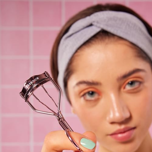Essence All the Way Up Gentle Eyelash Curler with Replacement Pad