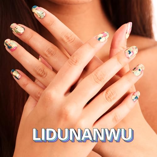 Christmas Press On Nails Short Green and Red False Nails with Holiday Designs