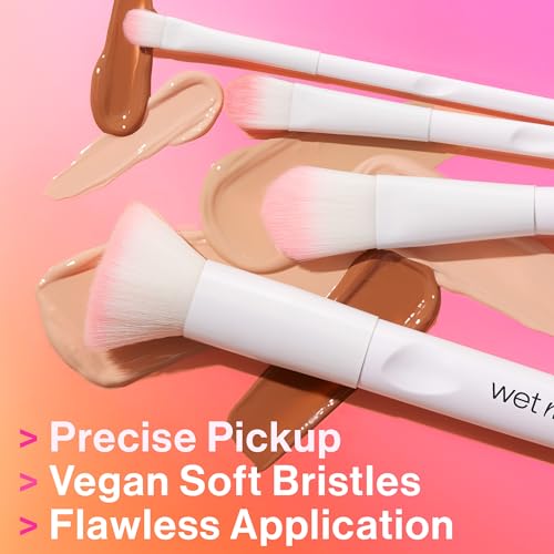 wet n wild Foundation Brush, Densely-Packed Synthetic Bristles for Liquid, Cream & Powder