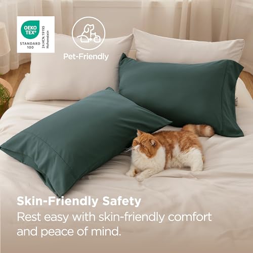 Bedsure Queen Pillow Cases Set of 2 - Forest Green, 20x30 Inches