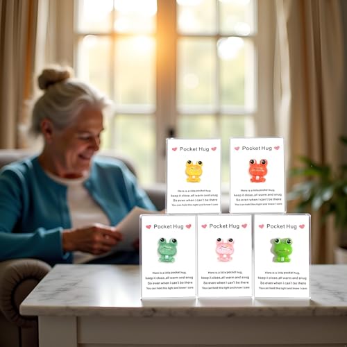 Set of 5 Pocket Hug Frog Tokens with Heart - Thoughtful Gifts