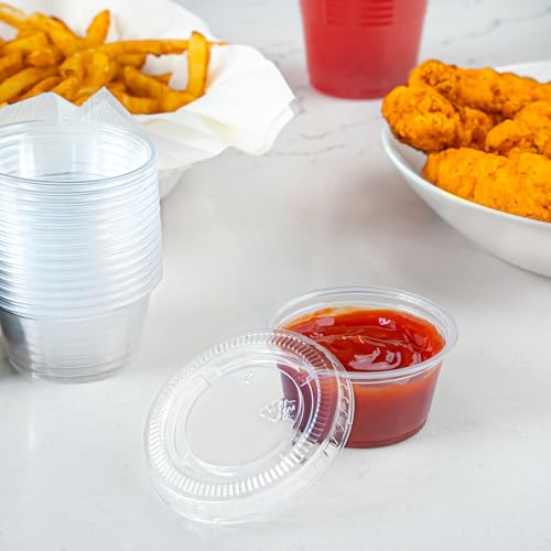 Amazon Basics 2oz Disposable Plastic Cups with Lids - 50 Count