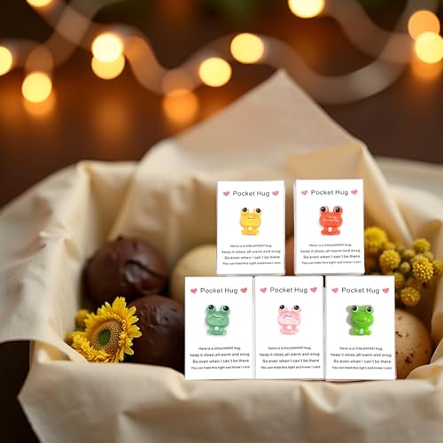Set of 5 Pocket Hug Frog Tokens with Heart - Thoughtful Gifts