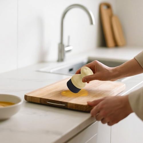 1 Pcs Wooden Cutting Board Oil Applicator with Lid - Wax Brush for Maintenance