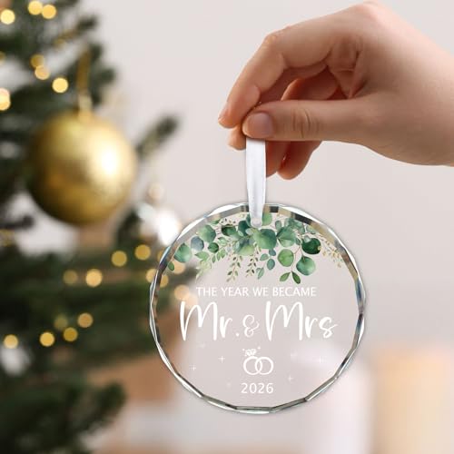 Personalized Wedding Ornament for Couples 2026 - Bridal Shower Keepsake Gift