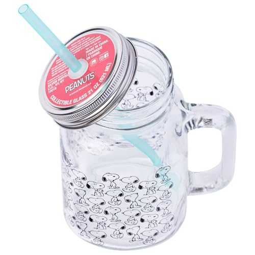 Silver Buffalo Peanuts Snoopy Glass Jar with Lid and Straw, 21 Ounces