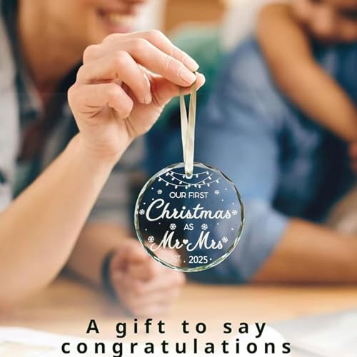 2025 First Christmas Married Ornament for Couples Newlywed Wedding Gift