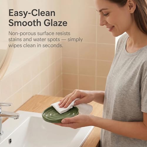 Ceramic Soap Dish with Swirl Grooves - Easy-Clean Green Holder