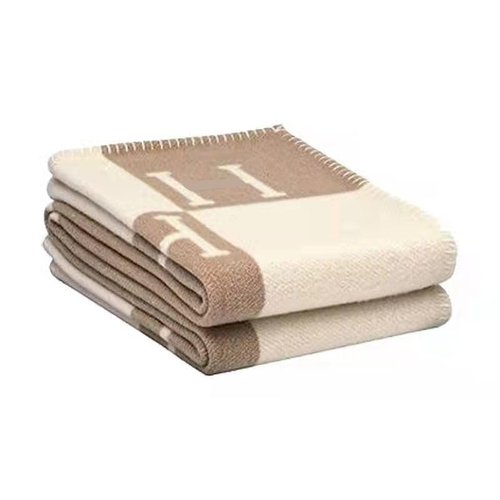 H Pattern Blanket: Soft, Warm, Portable Blanket, Sofa Blanket, Home Decoration, Leisure and Daily use 50 * 70inch (Khaki)