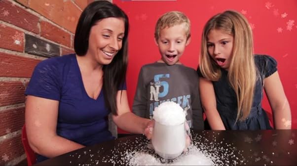 Marvin's Magic - Fluffy Snow Powder - Creates Realistic White Snow for Play & Decorations - Expands 100x