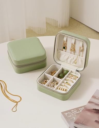 Green Travel Jewelry Case - Compact Jewelry Organizer for Women & Girls