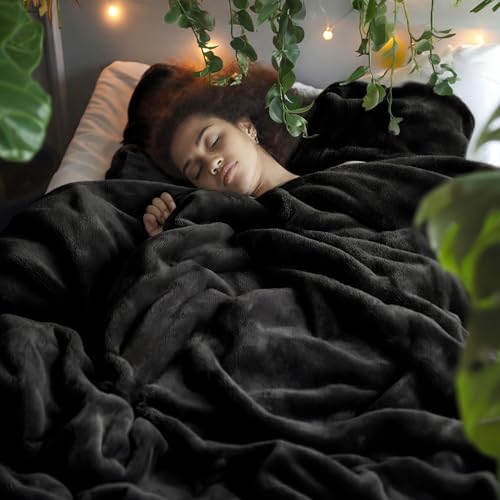 Bedsure GentleSoft Fleece Blanket - Full Size Black, 84x90 inches