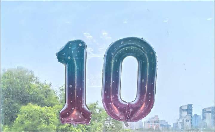 Number 4 Starry Sky Foil Birthday Balloon 40 Inch Party Decoration