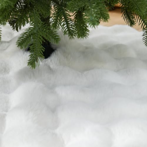 36 Inch White Christmas Tree Skirt with Plush Faux Fur - Festive Holiday Decor