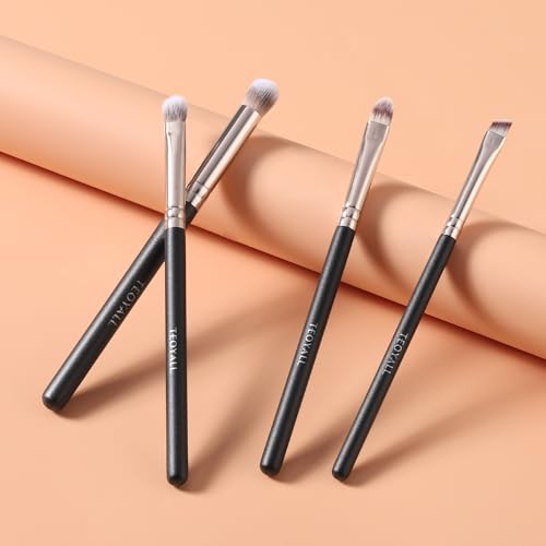 TEOYALL Flat Rounded Concealer Brush for Precise Spot and Blemish Coverage