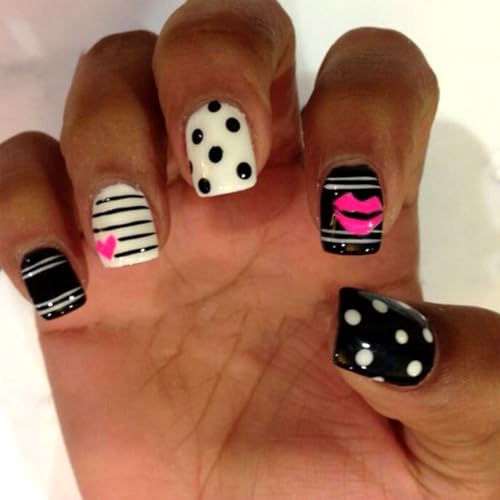 Valentine Short Square Press on Nails with Heart and Lip Designs - 24 Pcs