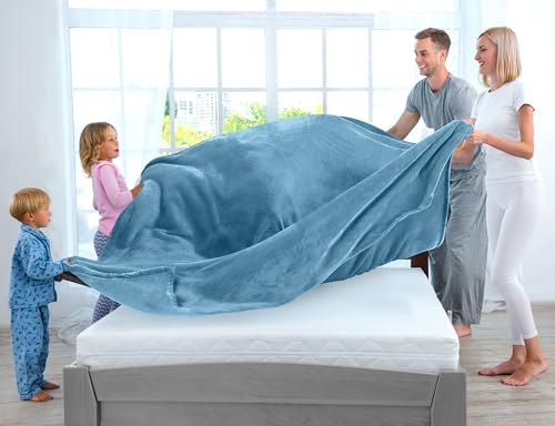Utopia Bedding Twin Size Soft Fleece Blanket - Washed Blue 90x66 Inch