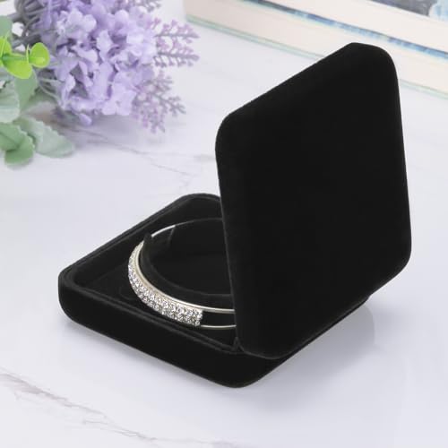 LETURE Glossy Velvet Jewelry Bracelet Box with LED Light - Perfect Gift for Engagement and Anniversaries