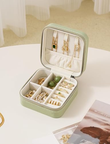 Green Travel Jewelry Case - Compact Jewelry Organizer for Women & Girls