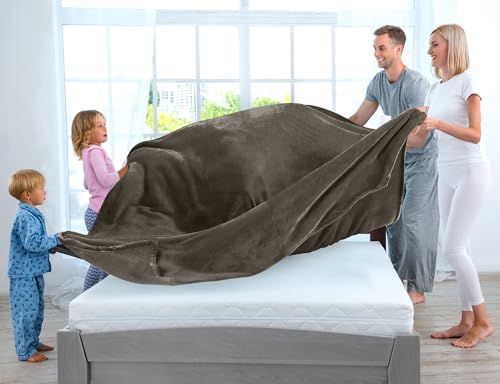Utopia Bedding Queen Size Fleece Blanket - Plush & Cozy Brown