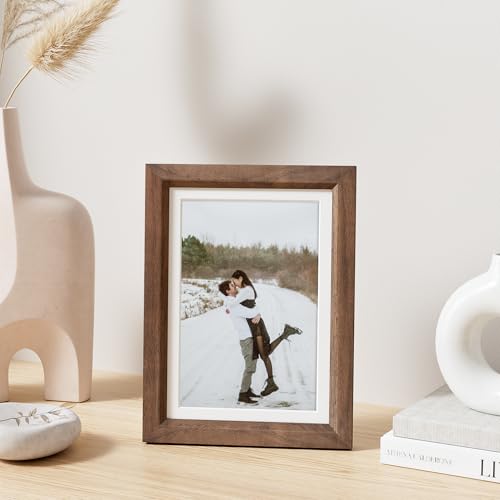 Venusmiles 5x7 Solid Walnut Picture Frame with Removable Mat