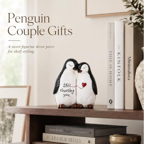 Small Resin Couple Penguin Statue Romantic Love Figurine Valentine's Day Decor