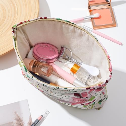 BOCGRPU Floral Canvas Makeup Bag Cute Travel Toiletry Pouch for Women