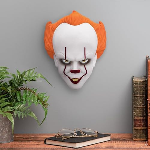Paladone Pennywise Mask Light - Officially Licensed IT Mood Light, Wall Mountable or Free Standing Scary Halloween Decoration, Gift for Horror Movie Fans, USB Cable Included - 18cm