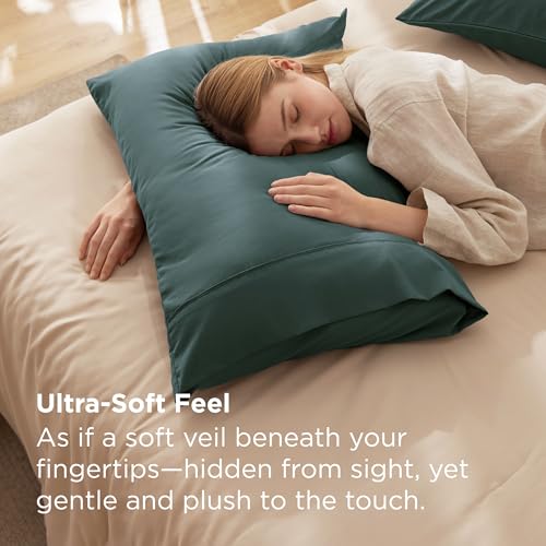 Bedsure Queen Pillow Cases Set of 2 - Forest Green, 20x30 Inches