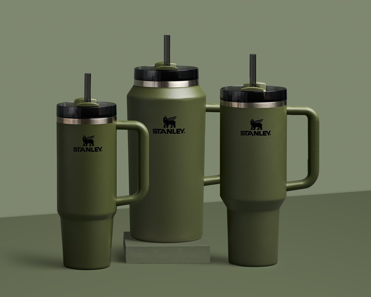 STANLEY Quencher H2.0 Tumbler - 64 oz Insulated Stainless Steel Cup with Handle & Straw | BPA-Free | Dried Pine