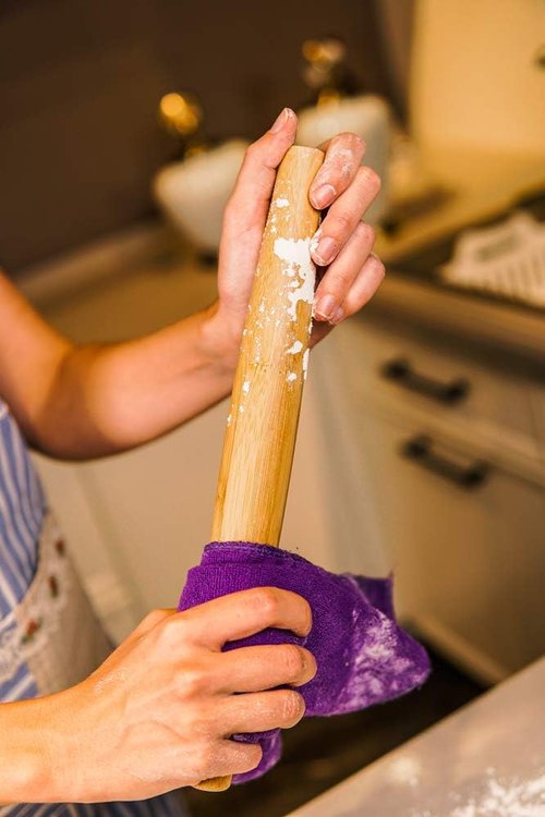 Classic French Bamboo Rolling Pin - 13-Inch Wooden Kitchen Tool for Baking Pizza, Dough, and Cookies