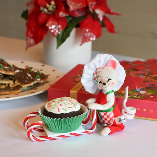 Annalee Cupcake Chef Mouse - 5 Inch Christmas Candy Collection Variation