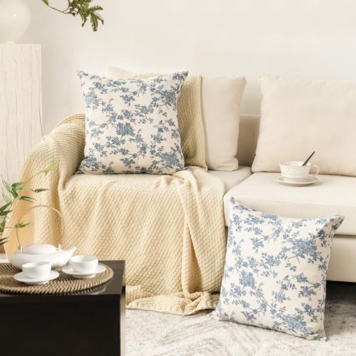 AVOIN colorlife Chinoiserie Blue White Pillow Covers 18x18 Inch Set of 2