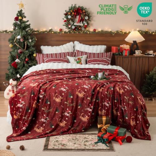 Christmas Puppies Fleece Throw Blanket - Soft Cozy Holiday Decoration
