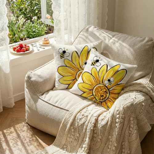 GEEORY Daisy Bee Throw Pillow Covers Set of 2 - 18x18 Inch White