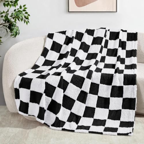 Exclusivo Mezcla Large Checkered Fleece Throw Blanket - Black / 50x60 inches