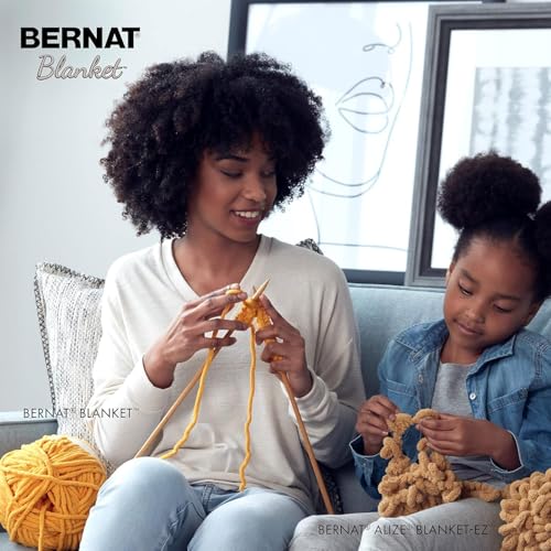 Bernat Blanket Yarn, Super Bulky Chenille Yarn in Vintage White, 300g
